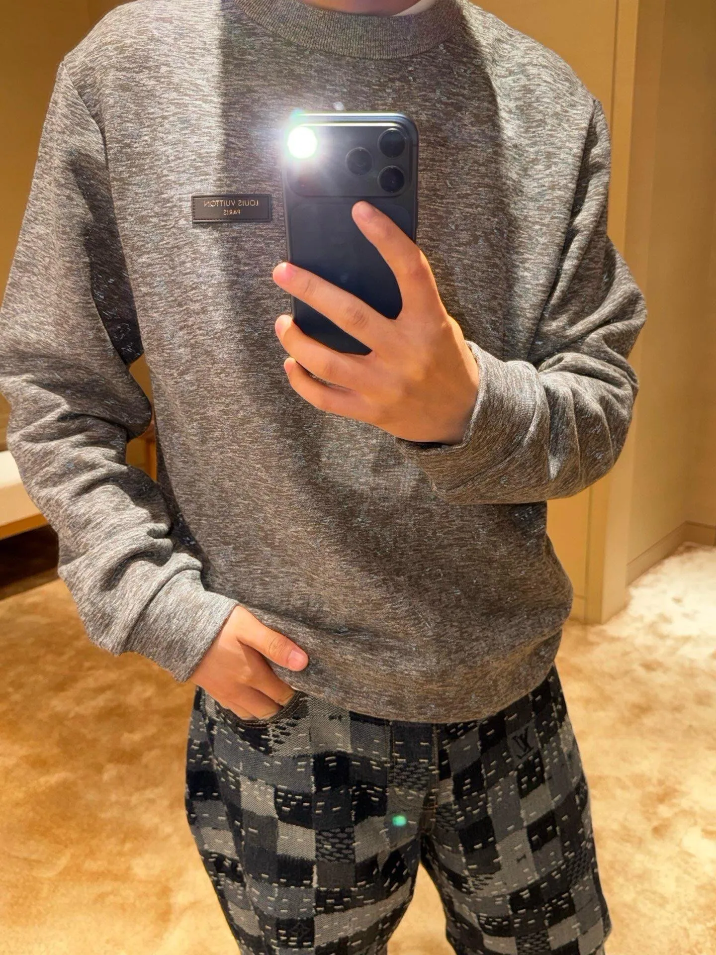 Louis Vuitton/Louis Vuitton Gray all-over reflective printed crew neck sweatshirt